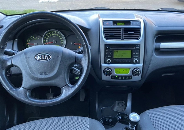 Kia Sportage cena 29900 przebieg: 135300, rok produkcji 2010 z Dobrodzień małe 67